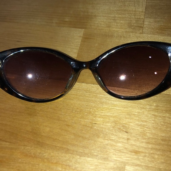 Tortoiseshell cat eye sunglasses | Calvin Klein - Picture 3 of 4